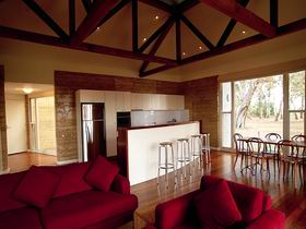 The Menzies Retreat - Accommodation Gold Coast 0