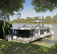 Moving Waters Self Contained Moored Houseboat - Gold Coast 4U