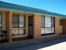 Stansbury Villas - Accommodation Gold Coast 0