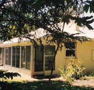 Wilkadene Cottage - Gold Coast 4U