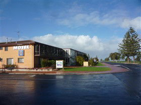 Lacepede Bay Motel And Restaurant - Accommodation Gold Coast 0