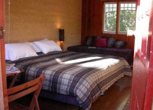 Red Poles - Accommodation Gold Coast 3