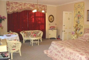 Rose Villa - Accommodation Gold Coast 3