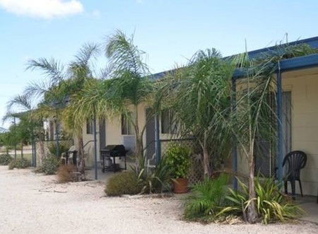 Yorke's Holiday Units - Accommodation Gold Coast 4