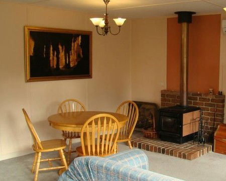 Riddlesdown Cottage - Gold Coast 4U 3