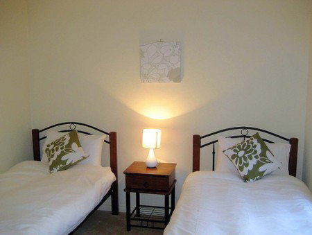 The Kookaburra - Accommodation Gold Coast 2