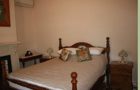 Meaney's Rest - Accommodation Gold Coast 3