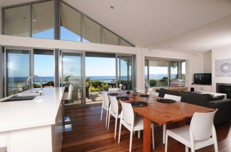 Island Beach Escape - Accommodation Gold Coast 2