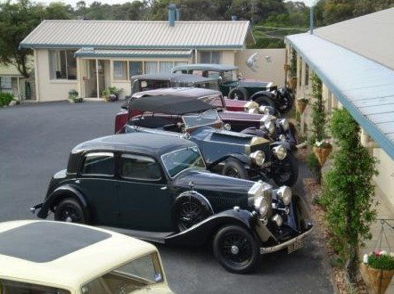 Lake View Apartments - Accommodation Gold Coast 3