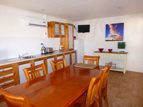 Underground Bed And Breakfast - Accommodation Gold Coast 1