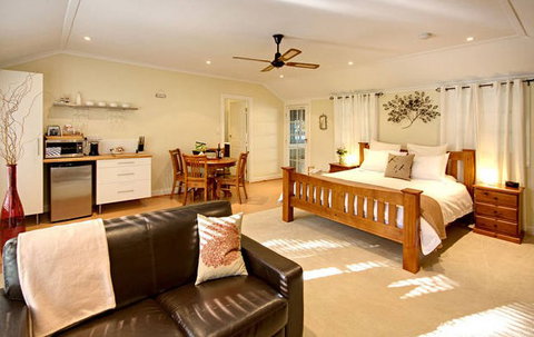 One Tree Bed And Breakfast - Accommodation Gold Coast 7