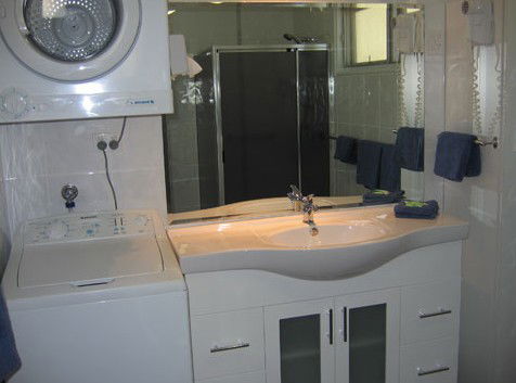 Modra's Apartments Tumby Bay - Accommodation Gold Coast 1
