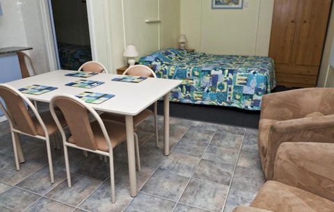 Modra's Apartments Tumby Bay - Accommodation Gold Coast 3