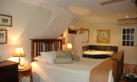 Paringa House B&B Stone Cottages - Accommodation Gold Coast 4