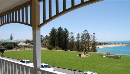 Port Elliot Beach House YHA - Accommodation Gold Coast 6