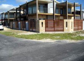 Kingston Shore Villas - Accommodation Gold Coast 3