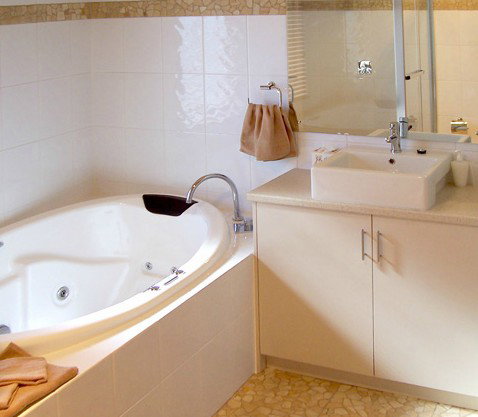 McLaren Ridge 3 - McLaren Ridge Log Cabins - Accommodation Gold Coast 1