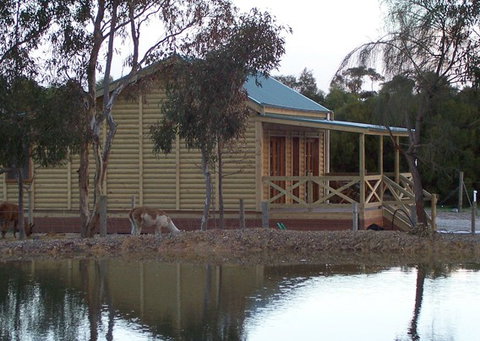 McLaren Ridge 3 - McLaren Ridge Log Cabins - Accommodation Gold Coast 7