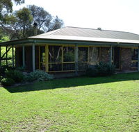 The Beach House - Normanville - Gold Coast 4U