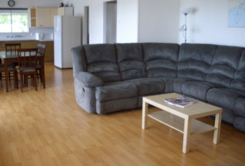 Riverfront Holiday House - Accommodation Gold Coast 0