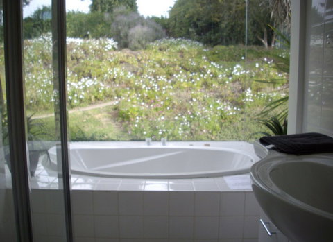 Riverfront Holiday House - Accommodation Gold Coast 9
