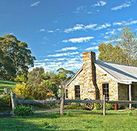 Adelaide Hills Country Cottages - Gum Tree Cottage - Accommodation Gold Coast