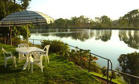 Riverfront Retreat - Accommodation Gold Coast 5