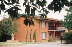 Village Apartments - Gold Coast 4U 2