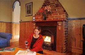 Renison Cottages - Accommodation Gold Coast 0