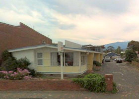 Kingston Beach Motel - Accommodation Gold Coast 0