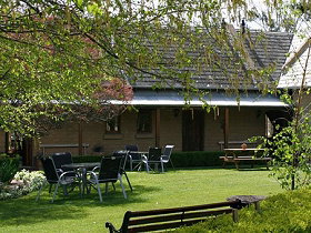 Hawthorn Villa Stables - Accommodation Gold Coast 0