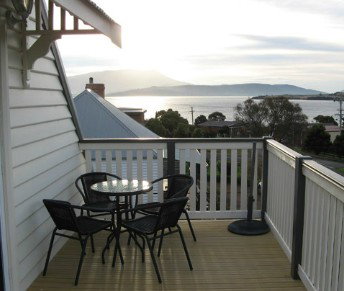 Iron Pot Cottage - Accommodation Gold Coast 3