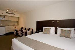 St Ives Hotel - Accommodation Gold Coast 2
