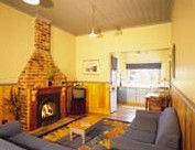 Renison Cottages - Accommodation Gold Coast 1