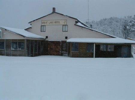 Great Lake Hotel - Accommodation Gold Coast 2