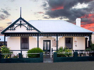 Touchwood Cottages - Accommodation Gold Coast 1