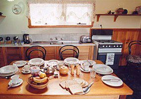 Touchwood Cottages - Accommodation Gold Coast 4