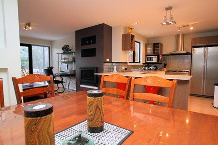 Oakley Place Townhouse - Tasmanian Short Stays - Accommodation Gold Coast 1