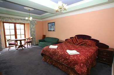 Hatchers Richmond Manor - Accommodation Gold Coast 1