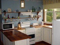 Kenya Cottage - Accommodation Gold Coast 4