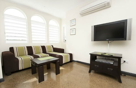 Floriana Villas - Accommodation Gold Coast 4