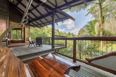 Secrets On The Lake - Accommodation Gold Coast 3