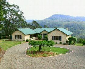 Away At Berry - Gold Coast 4U 0