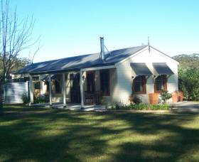 Hillcrest Cottage - Accommodation Gold Coast 0