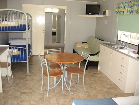Ocean View Caravan & Tourist Park - Accommodation Gold Coast 3