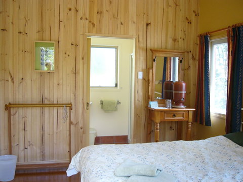 Glasshouse Mountains Ecolodge - Accommodation Gold Coast 1