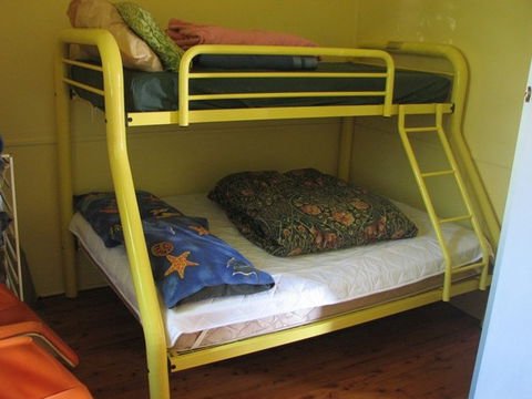 South Coast Holiday Cottages - Accommodation Gold Coast 4