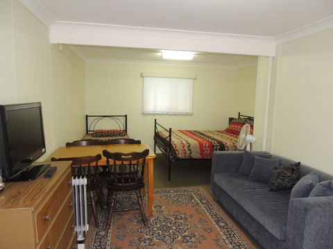 A Paradise Bungalow Waterfront - Accommodation Gold Coast 4