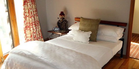 Old England Accommodation - Accommodation Gold Coast 1