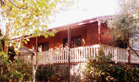 Old England Accommodation - Accommodation Gold Coast 4